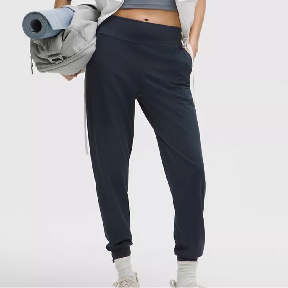 lululemon athletica Black High-Rise Jogger Pants